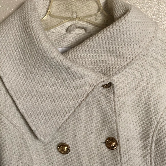 Jessica Simpson White Coat - Picture 4 of 5